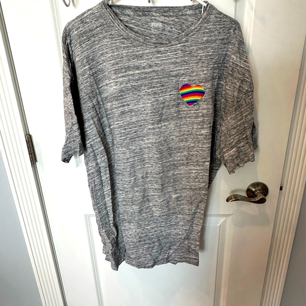 *EUC*Sz OS*PINK*VS* tshirt